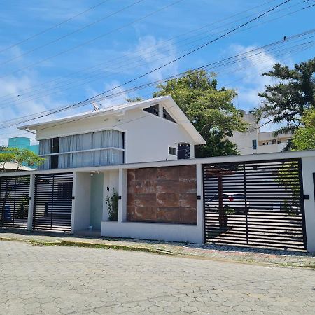 Residencial Rumo Ao Mar - Bombinhas-Sc Bagian luar foto